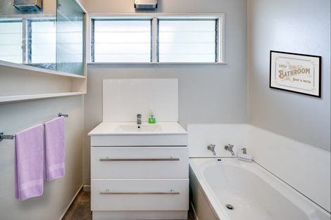 Photo of property in 903 Rangiora Street, Mahora, Hastings, 4120