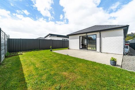 Photo of property in 36 Te Kaeaea Crescent, Wallaceville, Upper Hutt, 5018