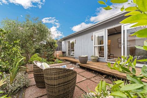 Photo of property in 1/24 Hastings Parade, Devonport, Auckland, 0624