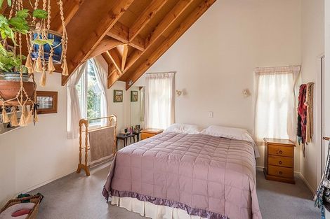 Photo of property in 165 Raumati Road, Raumati Beach, Paraparaumu, 5032