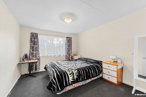 Photo of property in 42 Simons Street, Moturoa, New Plymouth, 4310