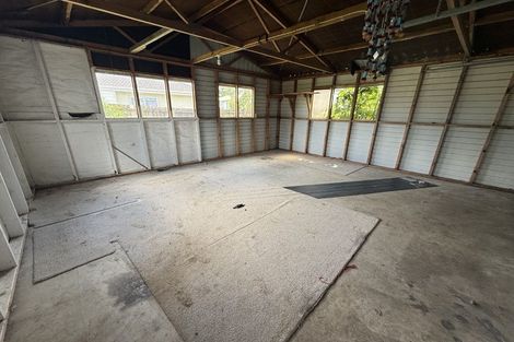 Photo of property in 20 Penion Drive, Flat Bush, Auckland, 2023