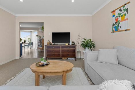 Photo of property in 10 Karoola Place, Havelock North, 4130