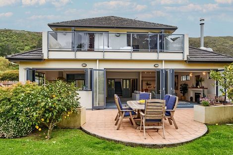 Photo of property in 82a Wyndrum Avenue, Waterloo, Lower Hutt, 5011