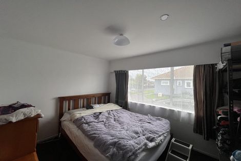 Photo of property in 50c Braid Road, St Andrews, Hamilton, 3200