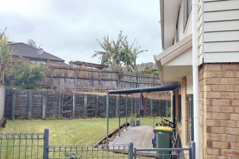 Photo of property in 18 Pyramid Place, Glen Eden, Auckland, 0602