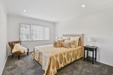 Photo of property in 10 Ambedkar Way, Pukekohe, 2120