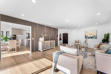 Photo of property in 2/19 Rodney Road, Northcote Point, Auckland, 0627