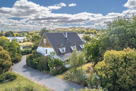 Photo of property in 11 Cook Street, Waipukurau, 4200