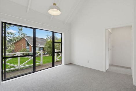 Photo of property in 10 Fantail Court, Orewa, 0931