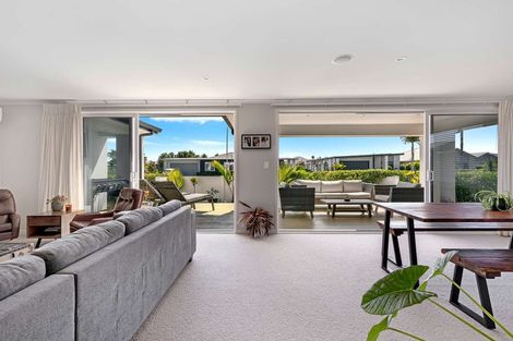 Photo of property in 63 The Boulevard, Papamoa Beach, Papamoa, 3118