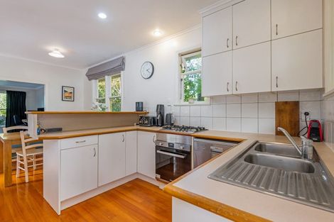 Photo of property in 4 Williams Terrace, Fitzherbert, Palmerston North, 4410