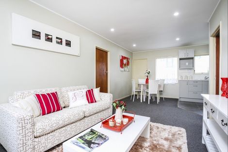 Photo of property in 2/24 Arawa Street, New Lynn, Auckland, 0600