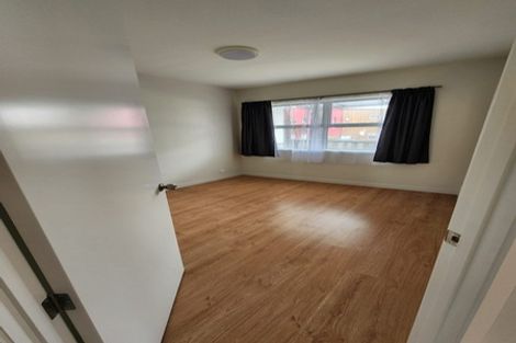 Photo of property in 46 Spinnaker Drive, Te Atatu Peninsula, Auckland, 0610