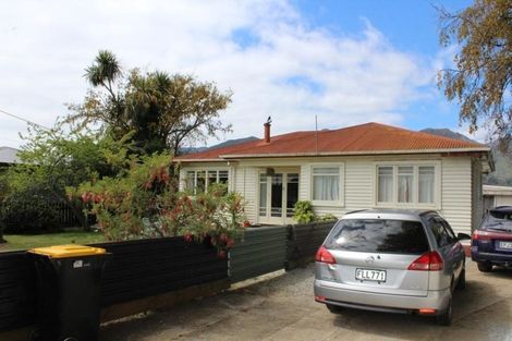 Photo of property in 162 Abel Tasman Drive, Takaka, 7183