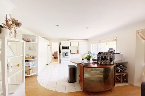 Photo of property in 25 Bronte Place, Somerville, Auckland, 2014