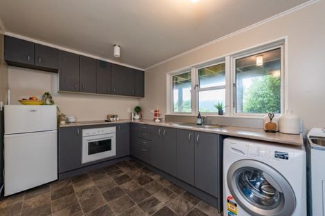 Photo of property in 19 Montgomery Avenue, Karori, Wellington, 6012