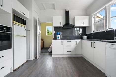 Photo of property in 25b Kiwi Avenue, Forest Lake, Hamilton, 3200