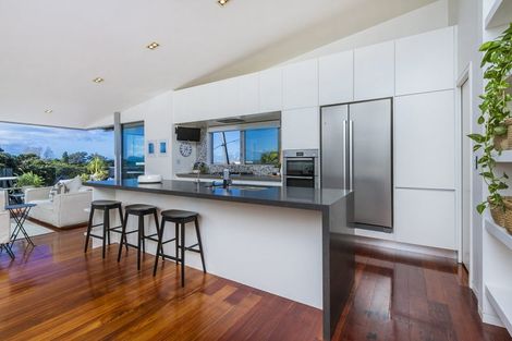 Photo of property in 63 Beach Road, Castor Bay, Auckland, 0620