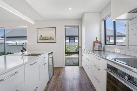 Photo of property in 214 Park Street, Winton, 9720