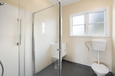 Photo of property in 30 Onewa Road, Northcote Point, Auckland, 0627