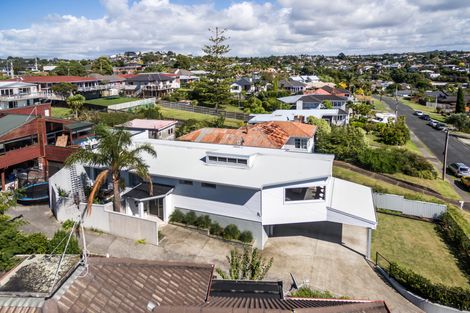 Photo of property in 1/33 Braemar Road, Rothesay Bay, Auckland, 0630
