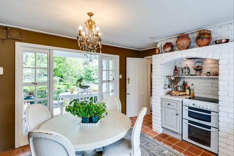 Photo of property in 98 Te Mata Road, Havelock North, 4130