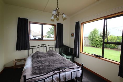 Photo of property in 14 Queen Street, Winton, 9720