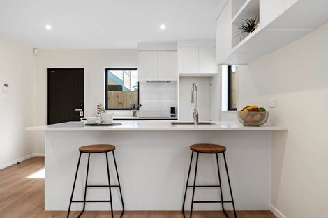 Photo of property in 3/10 Orchid Place, Te Atatu South, Auckland, 0610