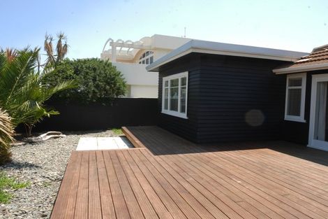 Photo of property in 1 Toru Road, Paraparaumu Beach, Paraparaumu, 5032