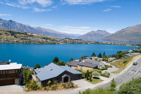 Photo of property in 36 Highview Terrace, Queenstown, 9300