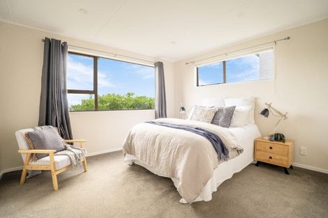 Photo of property in 15b Lenox Grove, Johnsonville, Wellington, 6037