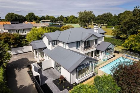 Photo of property in 16 Makora Street, Fendalton, Christchurch, 8041