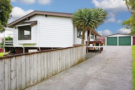 Photo of property in 37 Barnhill Crescent, Pahurehure, Papakura, 2113