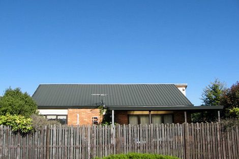 Photo of property in 14 Pyatt Place, Redwood, Christchurch, 8051