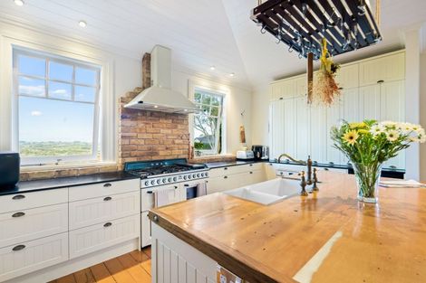 Photo of property in 140 Anzac Road, Pukekohe, 2120