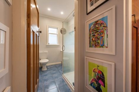 Photo of property in 19 Palm Avenue, Lyall Bay, Wellington, 6022