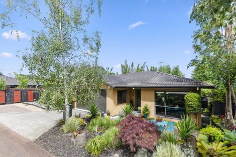 Photo of property in 60 View Ridge Drive, Ranui, Auckland, 0612