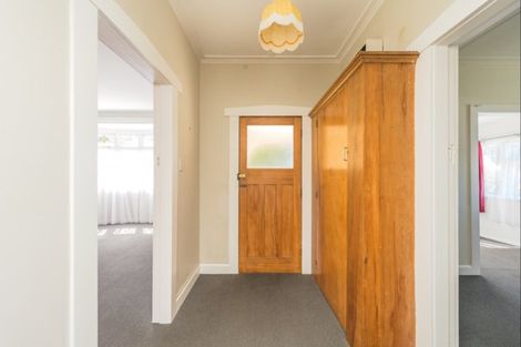Photo of property in 41 Swiss Avenue, Gonville, Whanganui, 4501