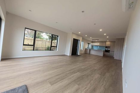 Photo of property in 29a West Harbour Drive, West Harbour, Auckland, 0618