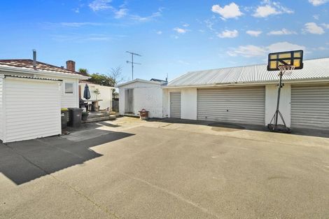 Photo of property in 75 Mcmurdo Street, Tinwald, Ashburton, 7700