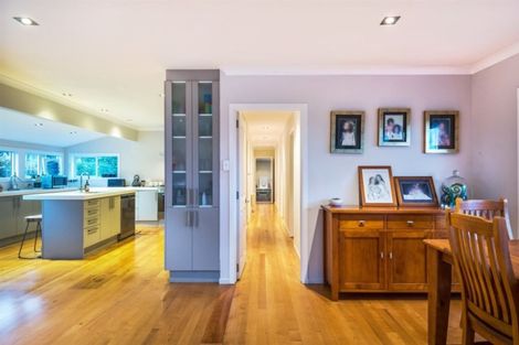Photo of property in 11 Mayall Avenue, Beach Haven, Auckland, 0626