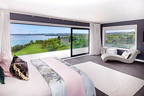 Photo of property in 26 Estuary Views, Shelly Park, Auckland, 2014