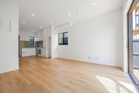 Photo of property in 6/57 Kervil Avenue, Te Atatu Peninsula, Auckland, 0610