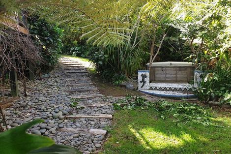 Photo of property in 15 Puriri Place, Tuateawa, Coromandel, 3583