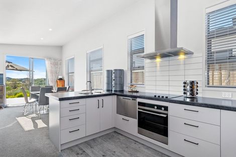 Photo of property in 33 Foley Grove, Pyes Pa, Tauranga, 3110