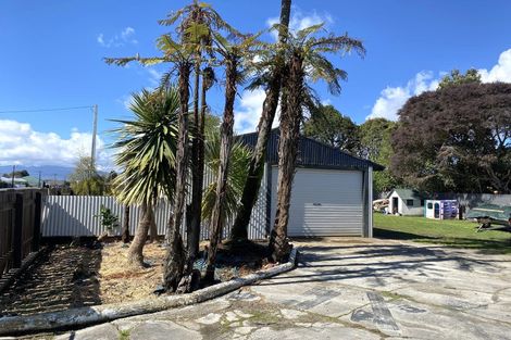 Photo of property in 129 Queen Street, Westport, 7825