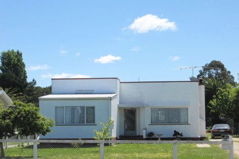 Photo of property in 16 De Lautour Road, Kaiti, Gisborne, 4010