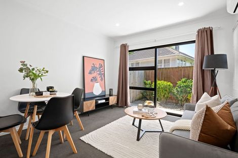 Photo of property in 2/19 Dowding Street, Melville, Hamilton, 3206