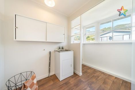 Photo of property in 2/101 Wilkie Crescent, Naenae, Lower Hutt, 5011